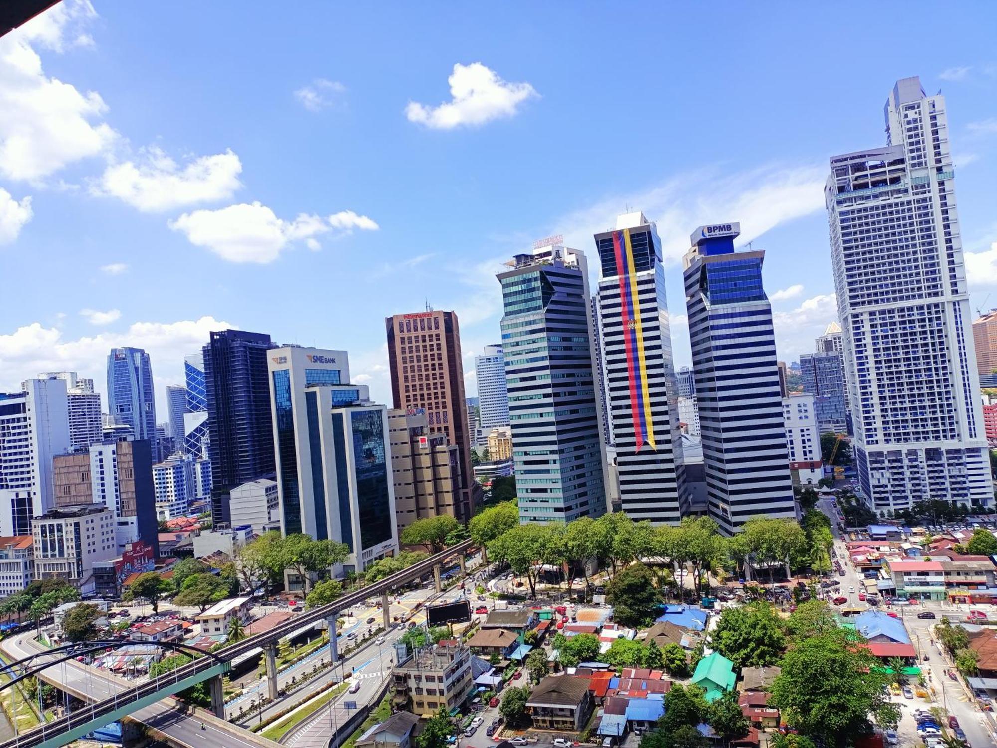 Pangsapuri Summer Suits Klcc By Kl